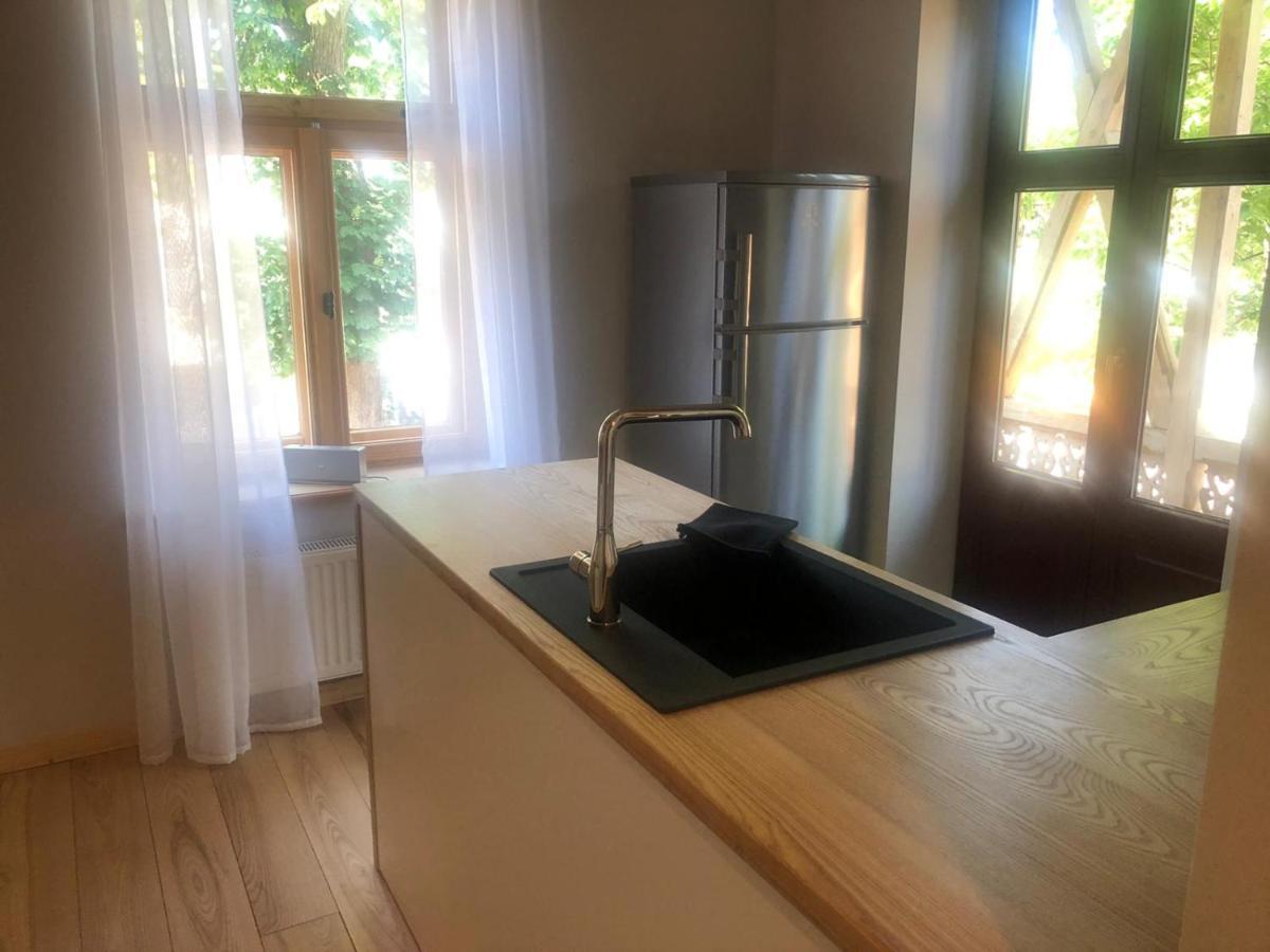 Sisters Beach Apartments リエパーヤ エクステリア 写真