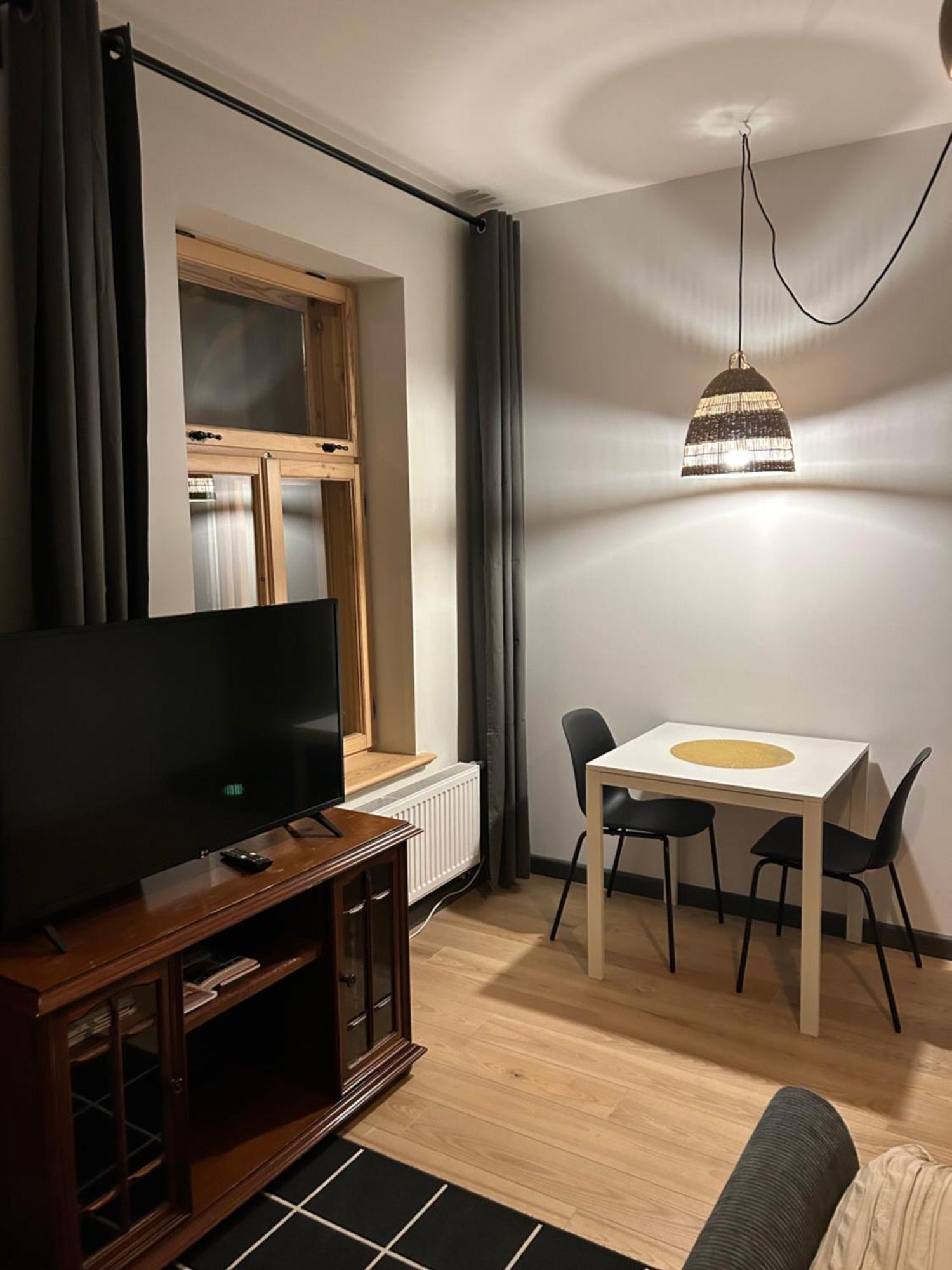 Sisters Beach Apartments リエパーヤ エクステリア 写真